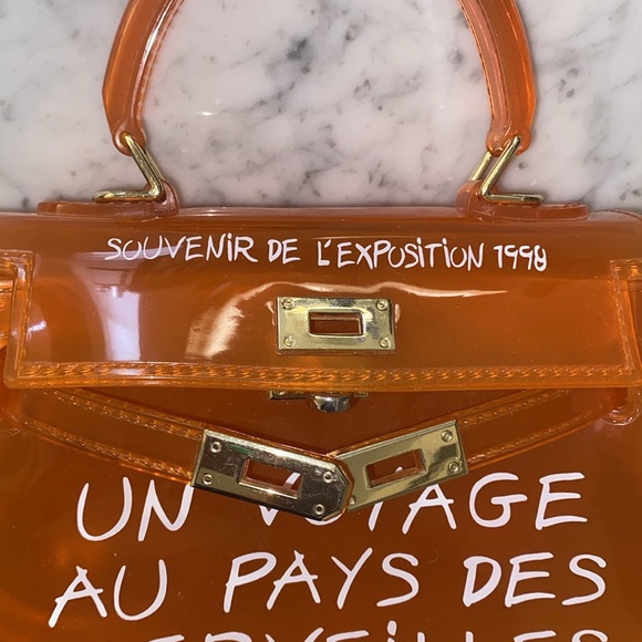 UN VOYAGE AU PAYS DES MERVEILLES - Picture 2 of 7